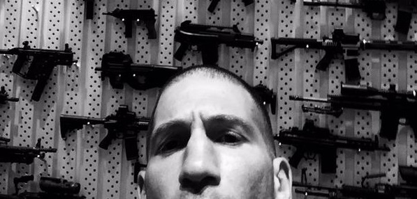 Oooh!!! GUNS, GUNS, GUNS! Bernthal in new Punisher&nbsp;pic!