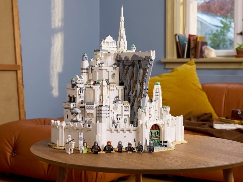 LEGO Unveils Minas Tirith, the Largest Lord of the Rings Set So&nbsp;Far